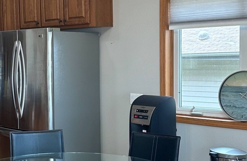 Neenah Casa | Lakefront Luxury - Wonderful lodging nestled on the shore - new: sleeps 8 only