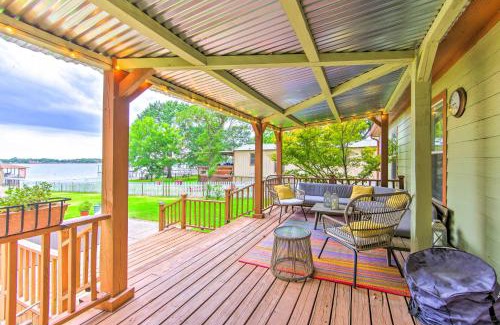 Enchanted Oaks Casa | Lakefront Mabank Gem with Sunset Views Pets Welcome
