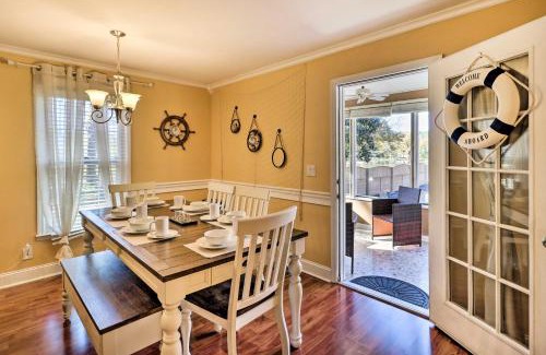 Macon Casa | Lakefront Macon Home with Pool, Dock and Fishing!