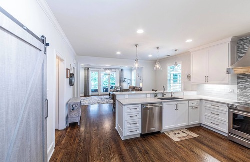 Lake Oconee Casa | Lakefront | Marina Access | Near Golf & Dining