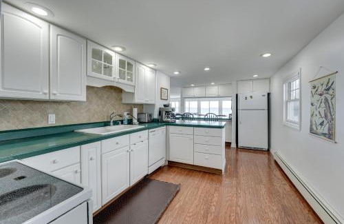 Sturgis Casa | Lakefront Michigan Cottage - Deck, Grill and Kayaks!