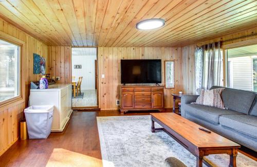 Emily Casa | Lakefront Minnesota Escape with Fire Pit and Boat Dock