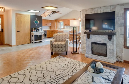 Crosslake Casa | Lakefront Minnesota Getaway w/ Private Dock