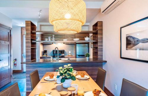 Lac Superieur Village Casa | Lakefront, Mountain View - 1 Bedroom Resort Suite