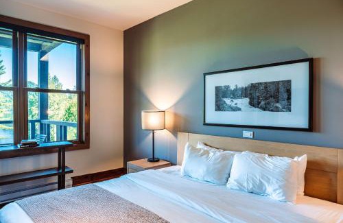 Lac Superieur Village Casa | Lakefront, Mountain View - 1 Bedroom Resort Suite