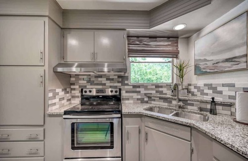 Seguin Casa | Lakefront Near Schlitterbahn and New Braunfels