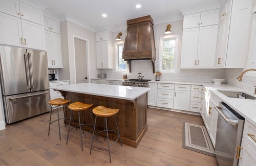 Salem Casa | Lakefront NEW BUILD on pristine Lake Keowee w/ game room & double-decker dock!