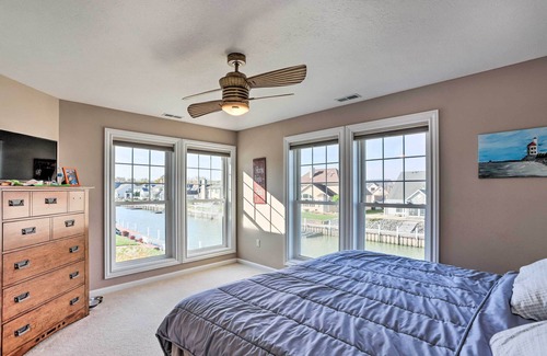 Marblehead Casa | Lakefront Ohio Home w/ Dock & Furnished Patio