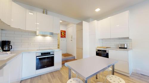 Blueberry Hill Casa | Lakefront Oasis by Harmony Whistler