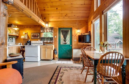 Hill Cabina | Lakefront Ogema Vacation Rental Cabin w/ Fire Pit!