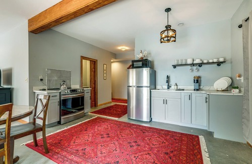 Orange Apartamento | Lakefront Orange Vacation Rental - Pet Friendly!