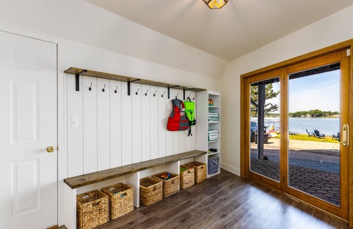 Fox Lake Casa | Lakefront Paradise
