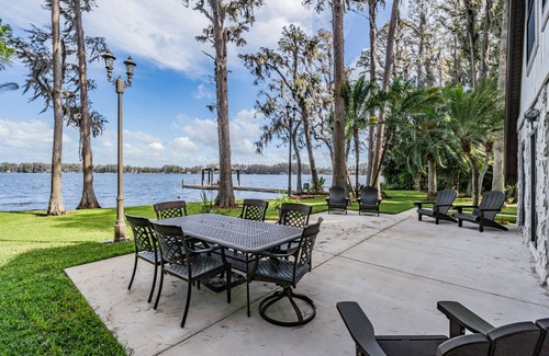 Land O' Lakes Casa | Lakefront Paradise Seasonal Getaway