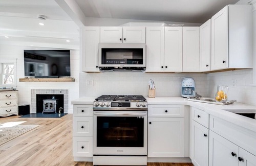Mashpee Casa | Lakefront~Private Beach~Cape Cod family retreat
