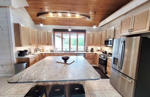 Dandridge Casa | Lakefront - Private Resort. Amazing!