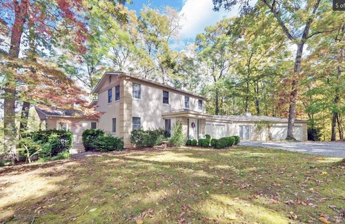 Cedar Cliff Casa | Lakefront property: amazing view of lake and mountains, EV charger, Private dock