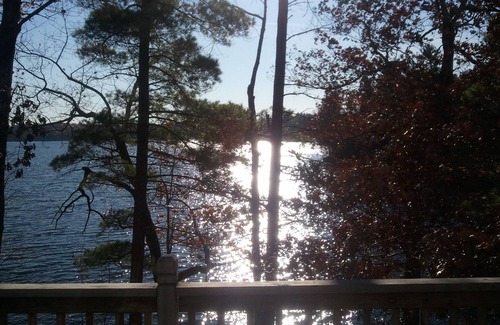Lake George Apartamento | Propiedad frente al lago en Glen Lake