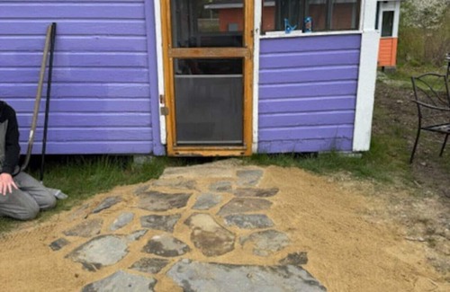 Northwood Cabaña | Lakefront Purple Cottage