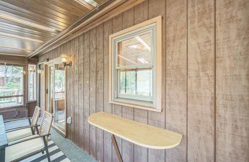 White Haven Casa | Lakefront | Putting Green, Bocce ball, Game Room!