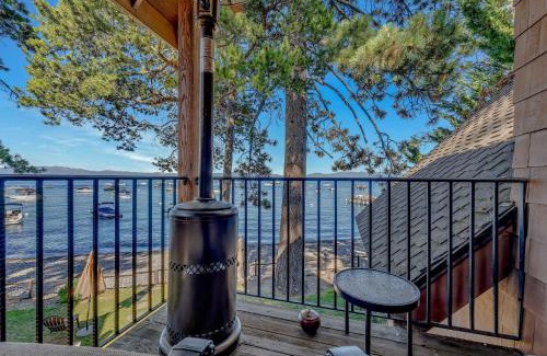 Homewood Casa | Lakefront Retreat Across from Homewood Resort