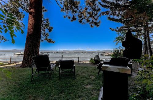 Homewood Casa | Lakefront Retreat Across from Homewood Resort