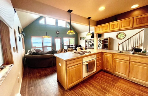 Polson Casa | Lakefront Retreat on Flathead Lake, Close to Glacier National Park