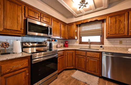 Bella Vista Casa | Lakefront Retreat - Private Dock + Kayak Rental - Remodeled - Family Friendly