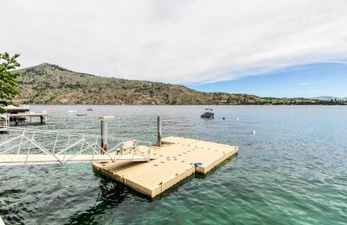 Chelan Casa | Lakefront Retreat