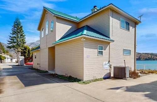 Chelan Casa | Lakefront Retreat