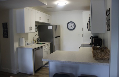 Williamstown Casa | Lakefront Retreat, Private Dock, Covered Deck, Sleeps 8, 11 min to Ark Encounter