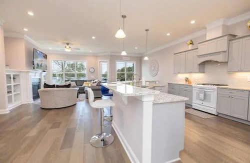 Littleton Casa | Lakefront Retreat w/Pool, Elevator & Boat Slip