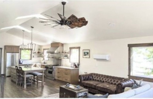 Bigfork Casa | Lakefront retreat w/private dock, SUPs & fast WiFi - walk to restaurants!