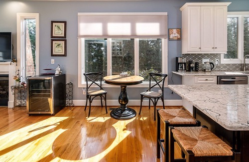 Mayhew Casa | Sunrise Cove, en el lago Norman actualizado casa de vacaciones ideal para familias