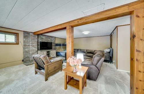 Fort Towson Apartamento | Lakefront Retreat with Patio in Fort Towson!
