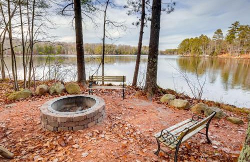 Rhinelander Casa | Lakefront Rhinelander Cabin with Dock and Fire Pit!