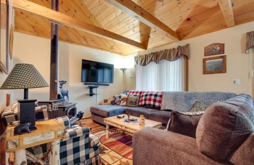 Rhinelander Casa | Lakefront Rhinelander Cabin with Dock and Fire Pit!