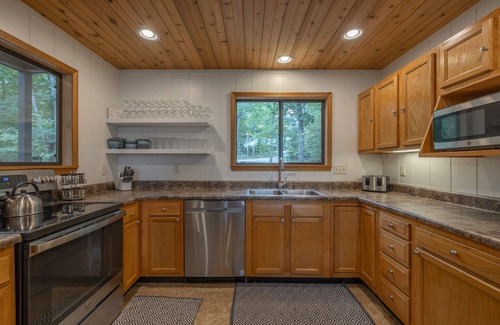 Innsbrook Chalet De Esquí | Lakefront Sanctuary by Innsbrook Vacations!
