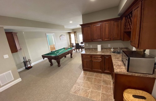 Nancy Casa | Lakefront, Spacious Townhome: Walk to Marina