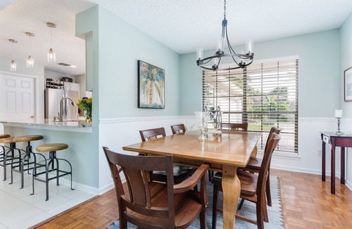 Golden Glades - The Woods Casa | ★Lakefront & Spacious★ CasperBeds-10min Beach/Mayo