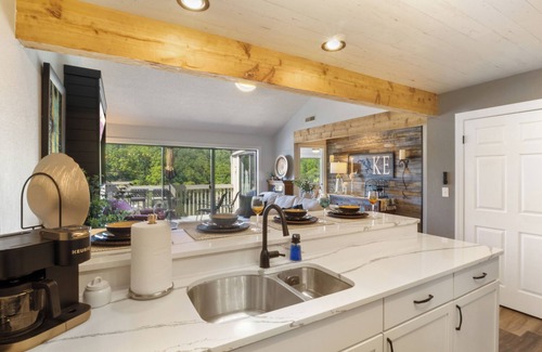 Osage Beach Condominio | Lakefront Stargazer - Fireplace - Desk - King & Queen Beds - Stunning Views