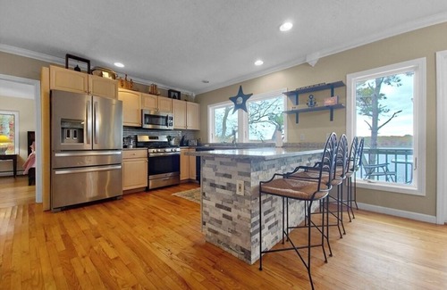 Cotuit Casa | Lakefront Stunning Cape Cod Views w Private Lake Beach - Backyard is the Lake !