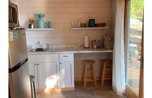 Omaha Cabaña | Lakefront, Tablerock, Hot tub, Branson