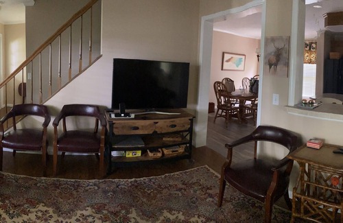 Albemarle Casa | Lakefront Tillery Getaway- Pontoon Boat for Rent and Pet Friendly