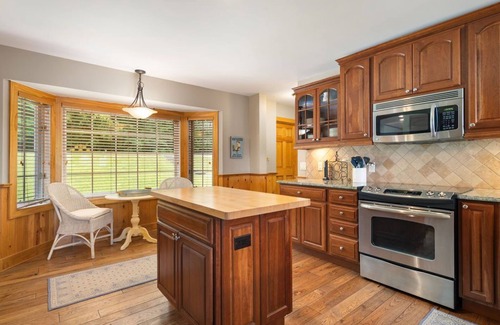 Kewadin Casa | Lakefront Torch Lake Home - Cottage Atmosphere / Over 4K Sq Ft