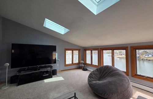 Hopatcong Casa | Lago recién remodelado frente al lago Hopatcong