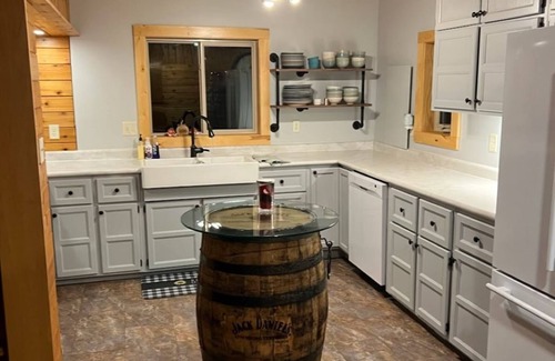 Three Lakes Cabaña | Lakefront, Up North Charm, Quiet - close to amenities (Three Lakes/Eagle River)