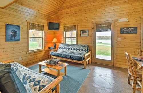 Columbia Casa | Lakefront Vacation Rental with Patio and Grill!