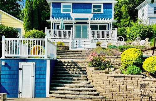 Edwardsburg Casa | Lakefront Vacation Home on Eagle Lake