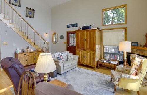 Vandalia Casa | Lakefront Vandalia Home with Boat Dock and Gas Grill!