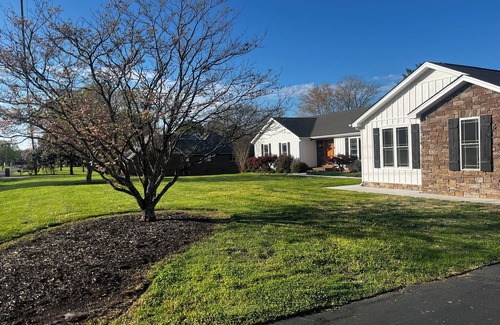 Winchester Casa | Lakefront w/Private Dock and Walk to Historic Downtown Winchester!